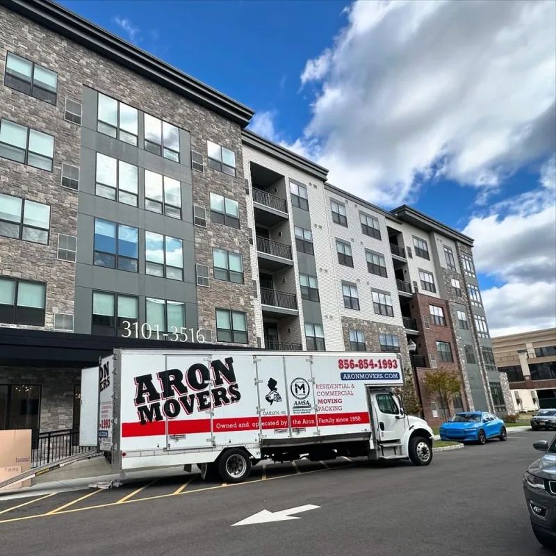 Aron Movers INC