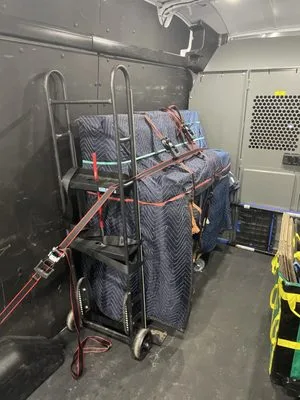 Voyager Moving Company LLC