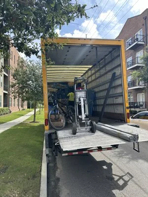 Ez Movers & Storage LLC